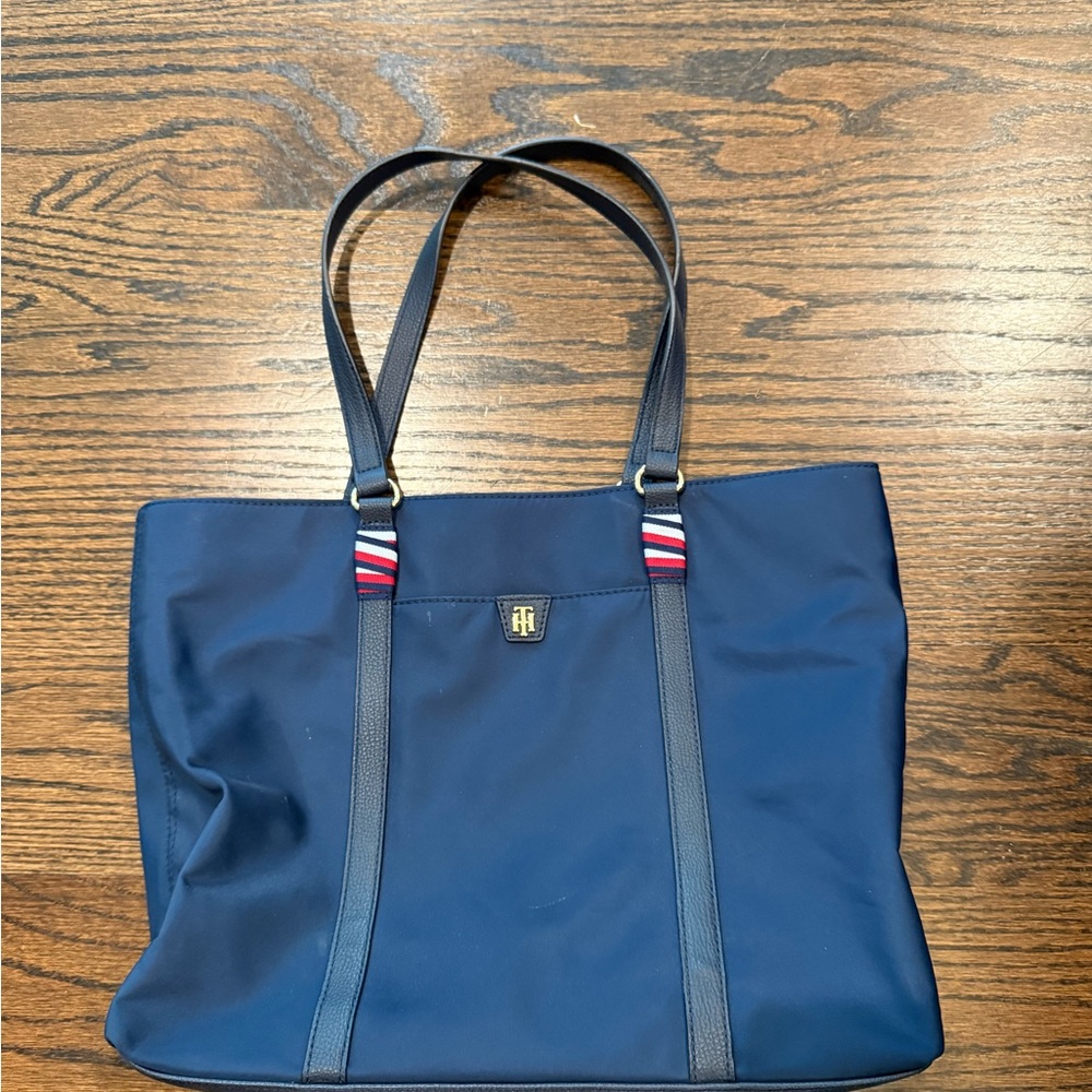 Tommy Hilfiger Classic Navy Tote